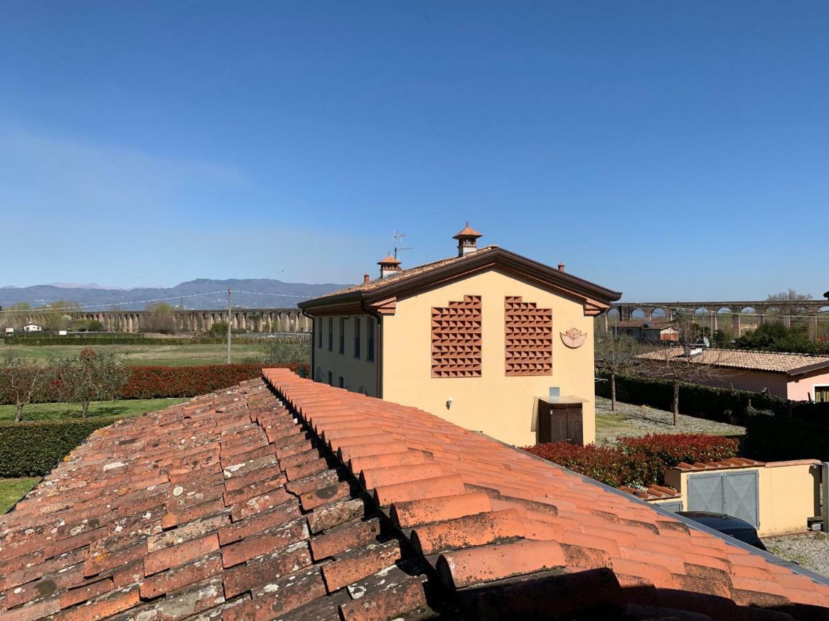 Affittacamere Agli Archi Capannori Exteriér fotografie